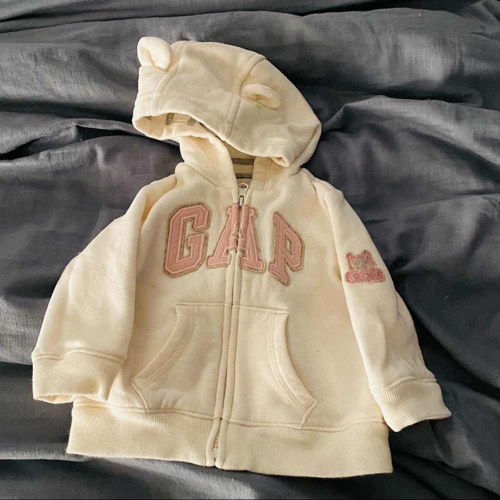 New Gap bear hood sweatshirt
